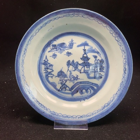 古玩陶瓷清乾隆樓臺亭閣山水紋青花盤拍賣，當前價格800元