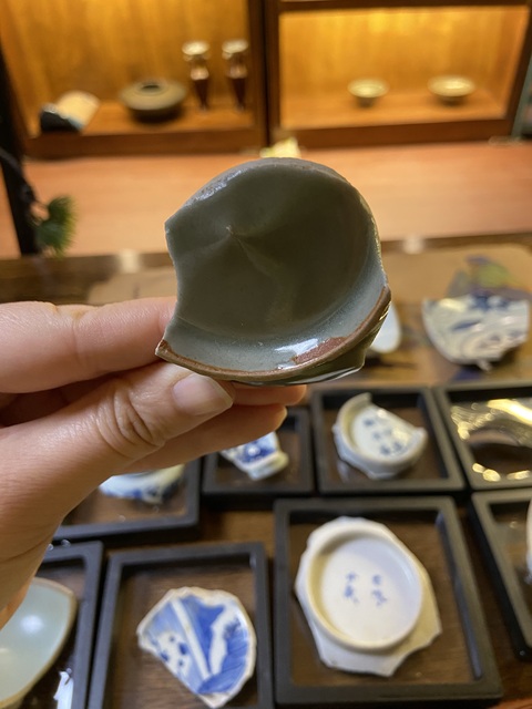 古玩陶瓷南宋龍泉窯青釉魚紋洗標本拍賣，當前價格3000元