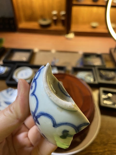 古玩陶瓷青花花卉紋標本真品鑒賞圖