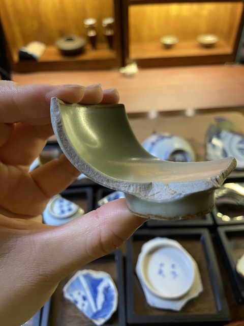 古玩陶瓷龍泉青瓷標本真品鑒賞圖