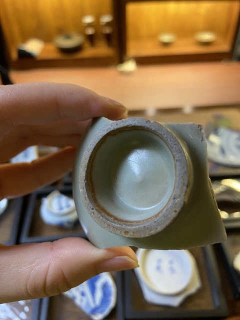 古玩陶瓷龍泉青瓷標本真品鑒賞圖