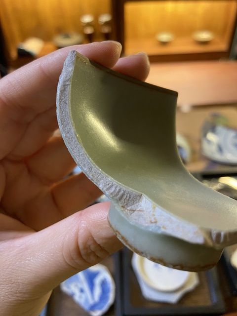 古玩陶瓷龍泉青瓷標本真品鑒賞圖