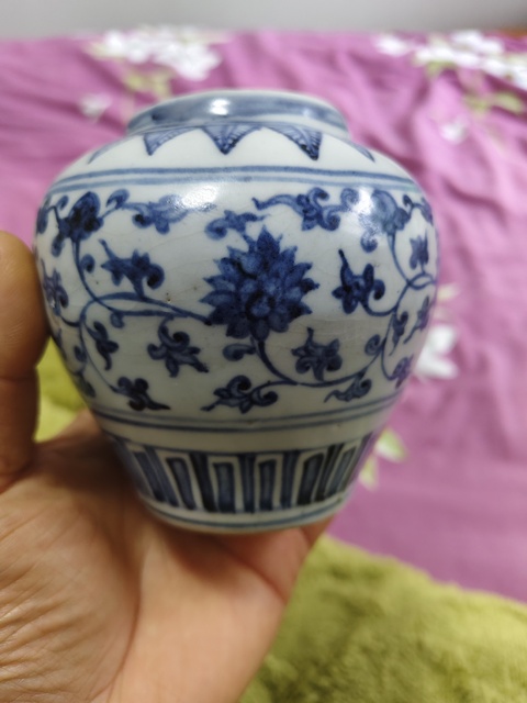 古玩陶瓷明中期 青花纏枝花卉紋罐拍賣,當前價格35000元