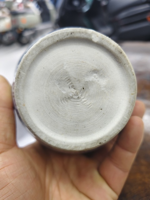 古玩陶瓷花卉紋青花罐真品鑒賞圖