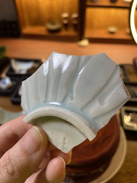 古玩陶瓷宋代湖田窯影青刻花蓮瓣紋碗標本真品鑒賞圖
