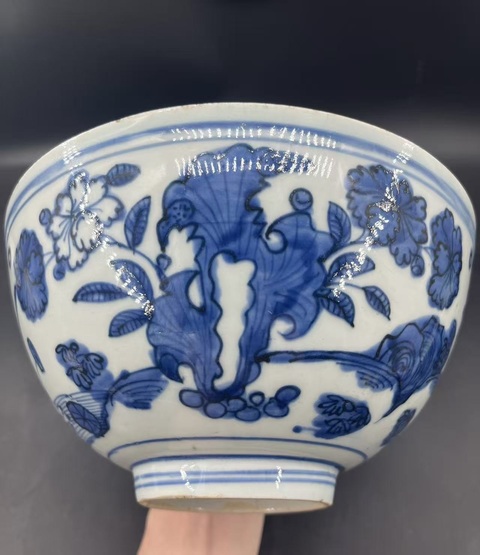 古玩陶瓷花卉紋青花碗真品鑒賞圖