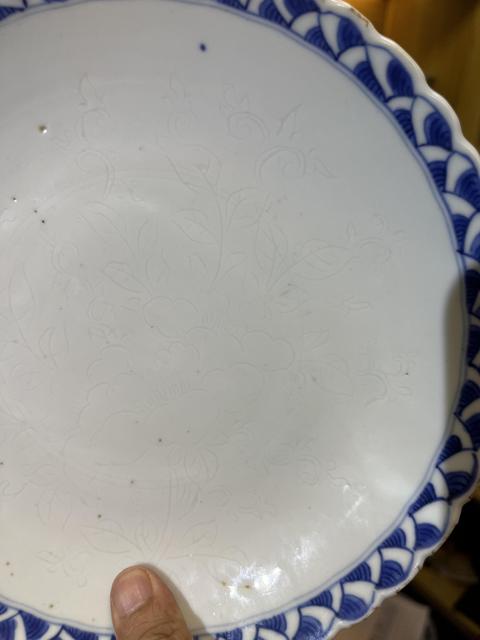 古玩陶瓷明崇禎,內暗刻外青花花口盤拍賣,當前價格19800元