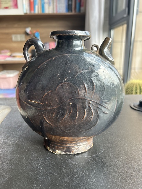 古玩陶瓷金元耀州窯黑釉樹葉紋扁壺（西夏風格）拍賣，當前價格1500元
