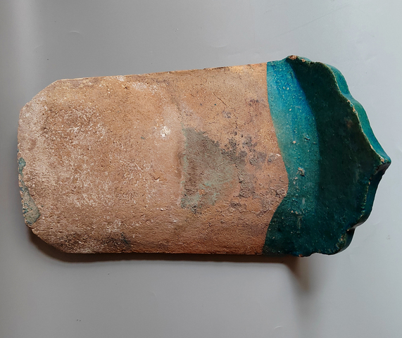古玩陶瓷孔雀藍釉龍紋瓦當真品鑒賞圖