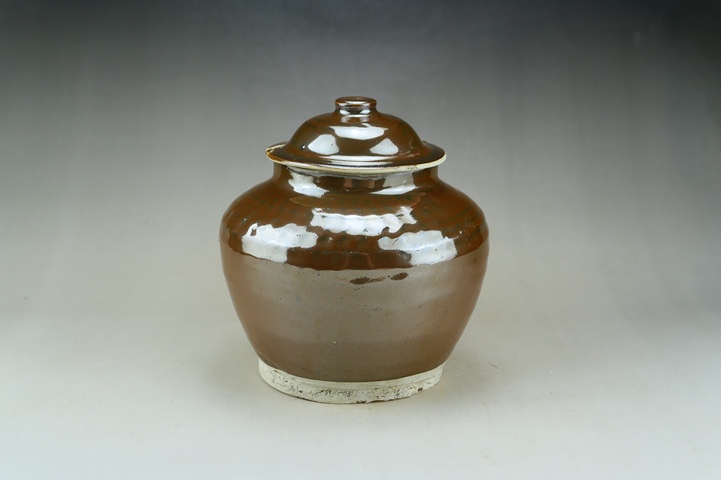 古玩陶瓷明末清初·紫金釉蓋罐真品鑒賞圖