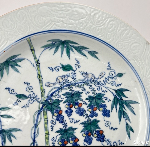 古玩陶瓷斗彩盤真品鑒賞圖