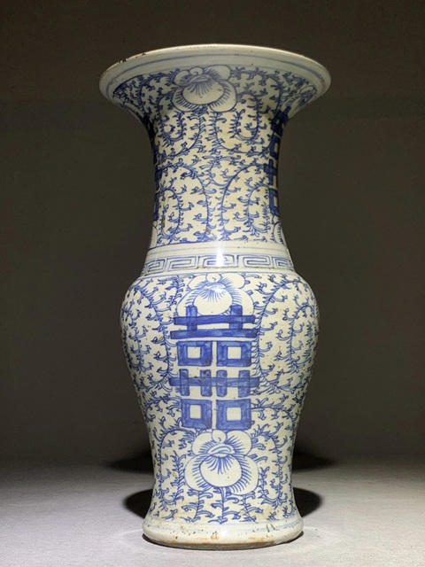 古玩陶瓷青花淡描花卉紋花觚真品鑒賞圖