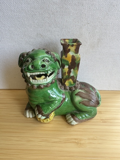 古玩陶瓷三彩獅子真品鑒賞圖