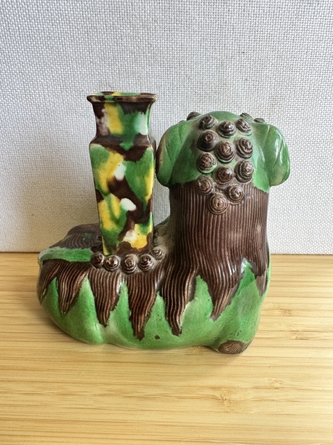古玩陶瓷三彩獅子真品鑒賞圖