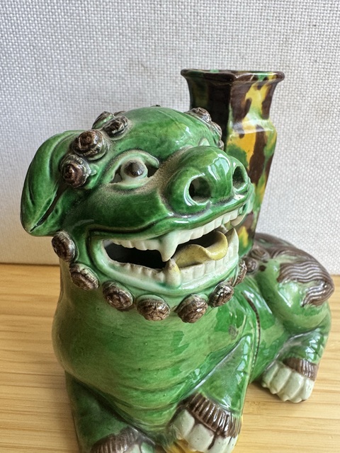 古玩陶瓷三彩獅子真品鑒賞圖