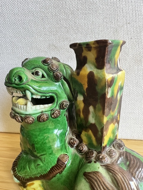 古玩陶瓷三彩獅子真品鑒賞圖
