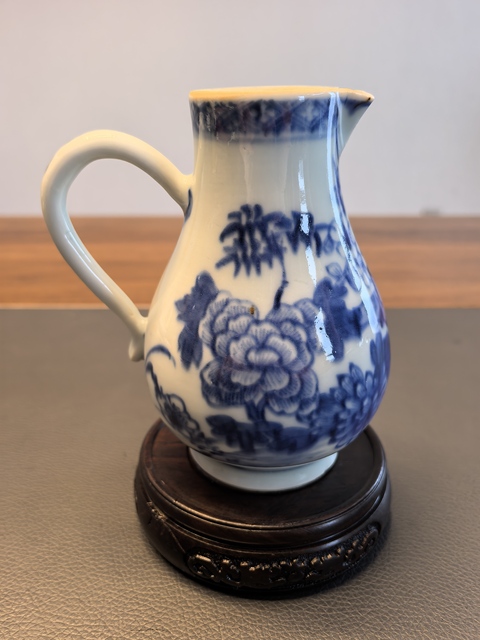 古玩陶瓷康熙青花花卉紋公道壺拍賣，當(dāng)前價(jià)格2200元