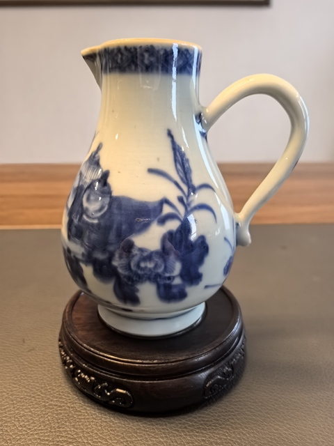 古玩陶瓷康熙青花花卉紋公道壺拍賣，當(dāng)前價(jià)格2200元