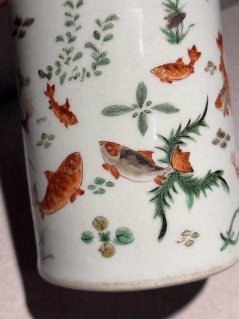 古玩陶瓷五彩魚趣圖筆筒真品鑒賞圖