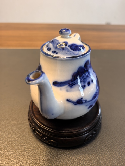 古玩陶瓷民國(guó)青花壺真品鑒賞圖