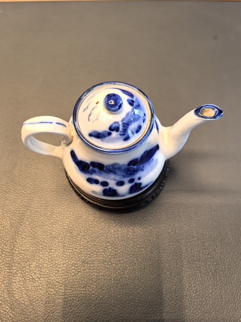 古玩陶瓷民國(guó)青花壺真品鑒賞圖