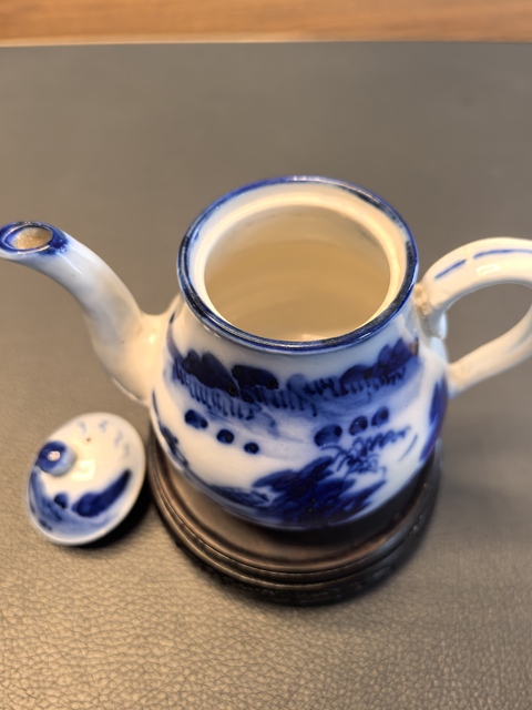 古玩陶瓷民國(guó)青花壺真品鑒賞圖