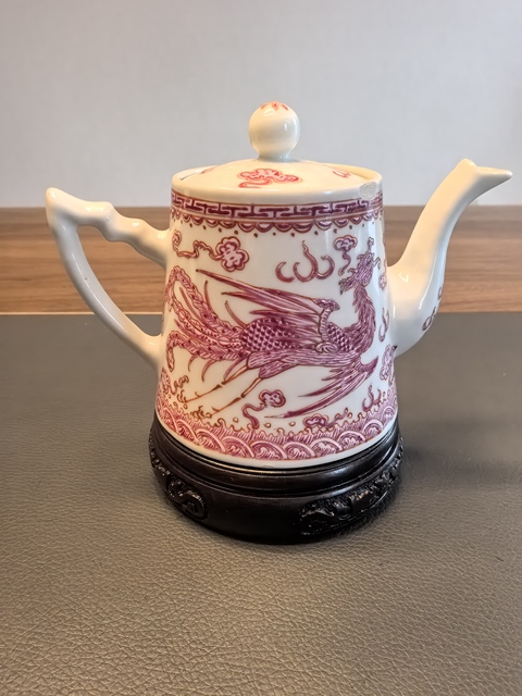 古玩陶瓷乾隆官窯款胭脂紅彩五爪龍鳳紋壺拍賣，當(dāng)前價格1000元