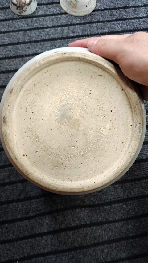 古玩陶瓷青花龍紋香爐真品鑒賞圖