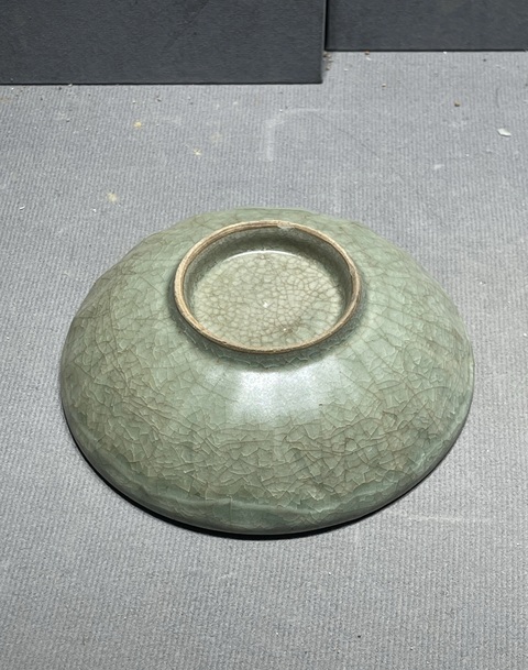 古玩陶瓷龍泉青瓷盤真品鑒賞圖