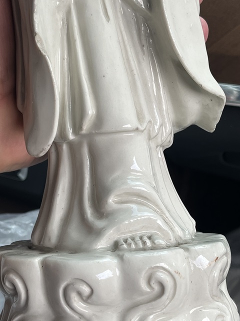 古玩陶瓷觀音塑像真品鑒賞圖