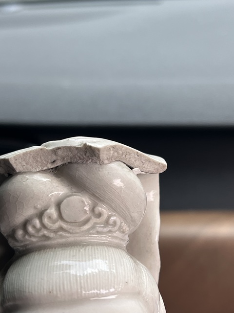 古玩陶瓷觀音塑像真品鑒賞圖