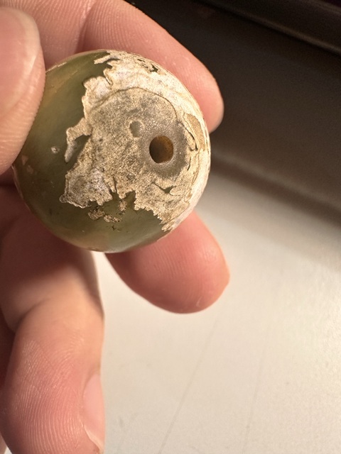 古玩玉器和田玉做舊玉珠拍賣,當前價格30元