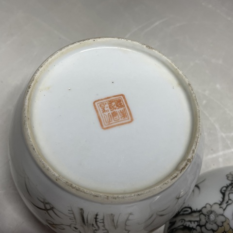 古玩陶瓷墨彩花鳥紋蓋缸真品鑒賞圖