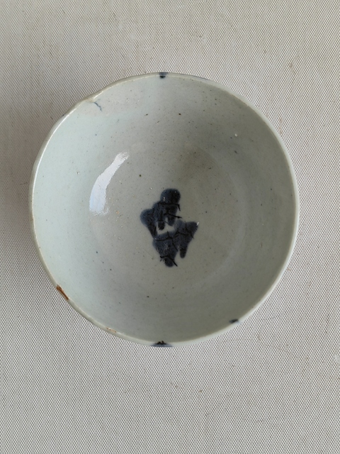 古玩陶瓷青花花卉紋茶碗真品鑒賞圖