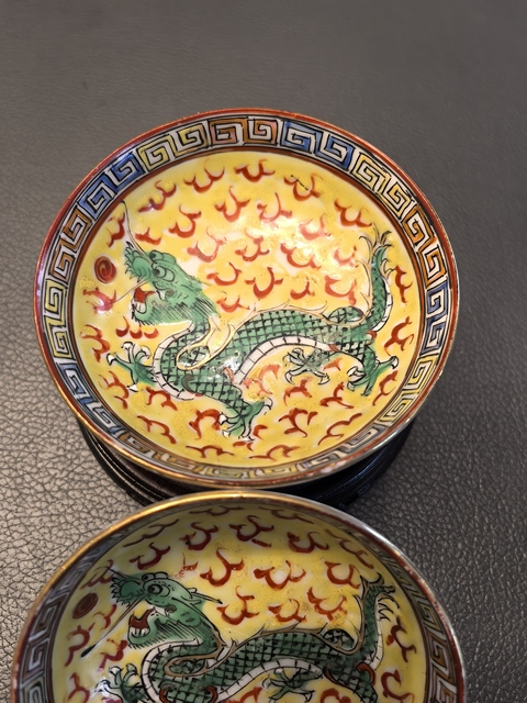 古玩陶瓷廣彩龍紋筆添真品鑒賞圖