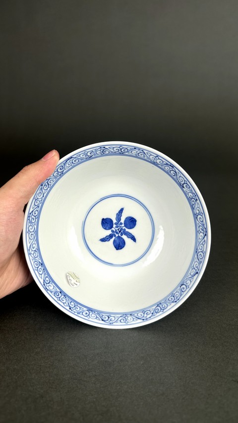 古玩陶瓷青花三多紋宮式碗真品鑒賞圖