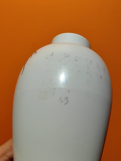 古玩陶瓷粉彩蟲草瓶真品鑒賞圖