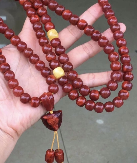 古玩玉器天然南紅珠串真品鑒賞圖