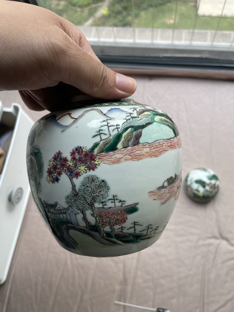 古玩陶瓷清光緒粉彩山水高士圖蓋罐真品鑒賞圖