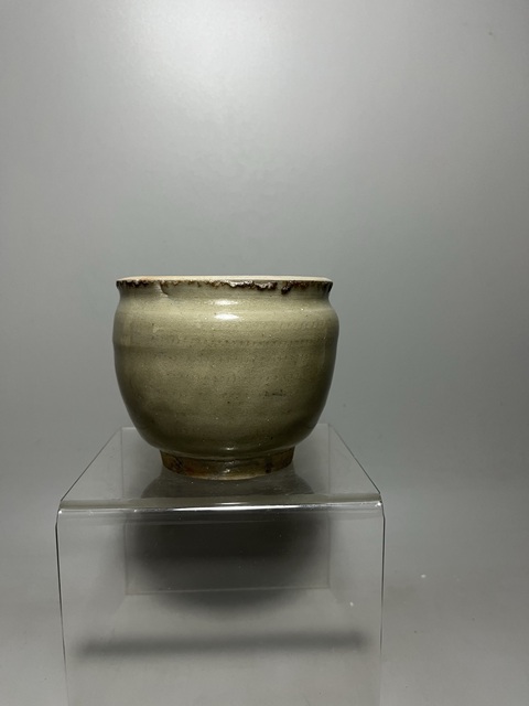 古玩陶瓷龍泉青瓷茶入拍賣,當前價格0元