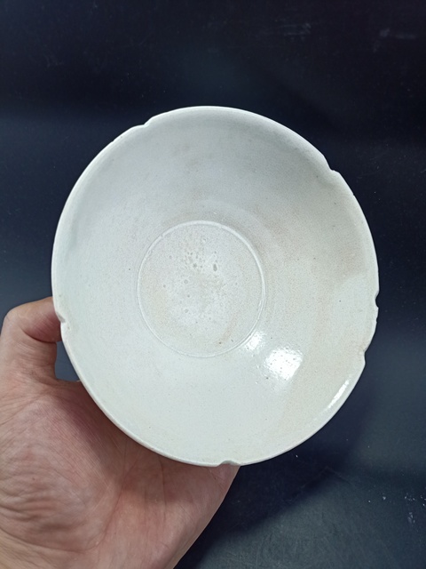 古玩陶瓷宋代·青白釉葵口碗真品鑒賞圖