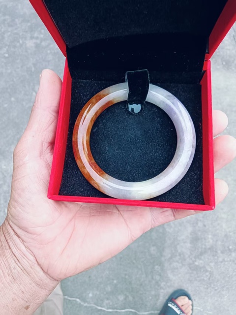 古玩玉器燒色翡翠手鐲真品鑒賞圖