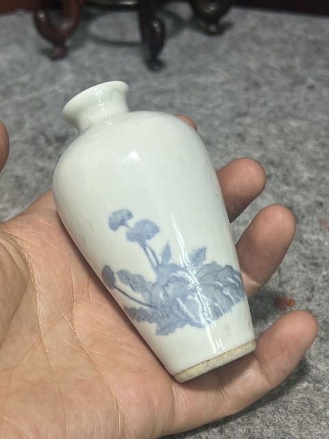 古玩陶瓷創匯時期青花瓶真品鑒賞圖