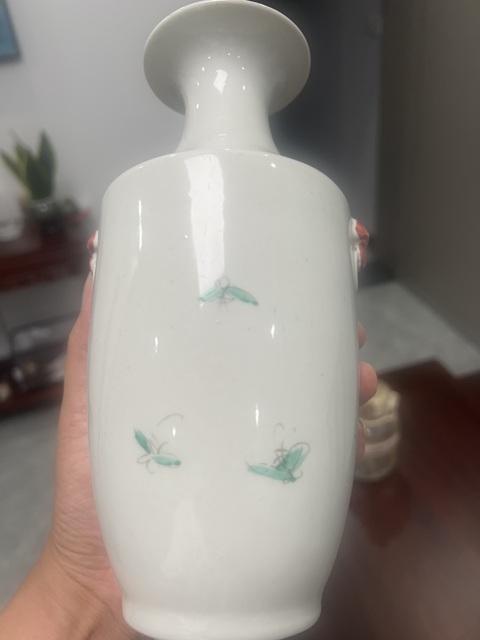 古玩陶瓷油粉彩人物故事紋撇口瓶真品鑒賞圖