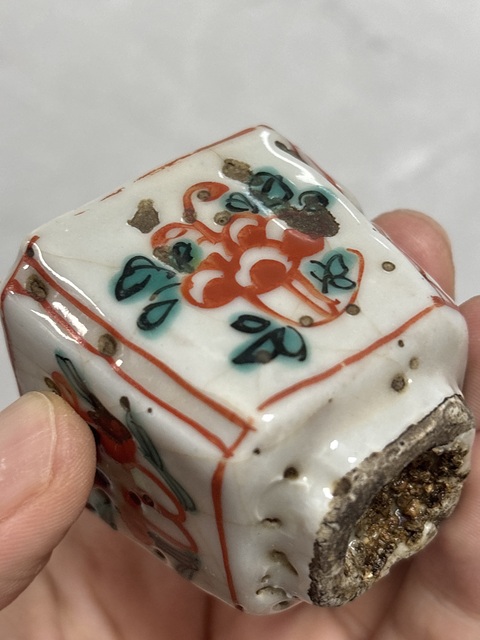 古玩陶瓷日本江戶紅綠彩茶杯真品鑒賞圖