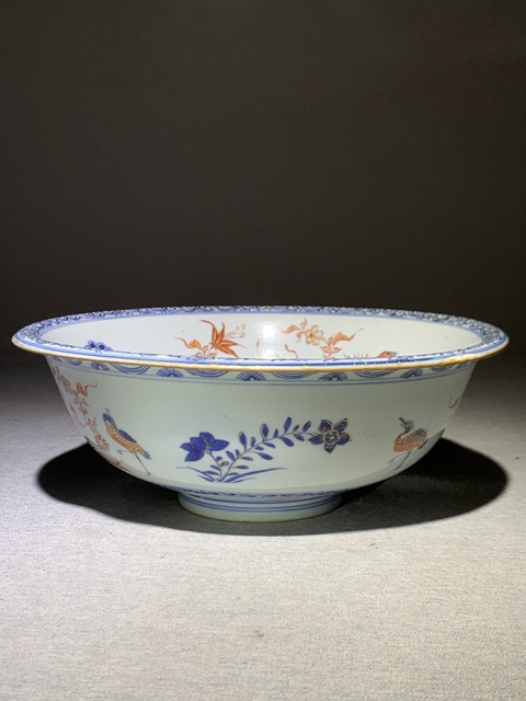 古玩陶瓷日本明治青花礬紅花鳥紋碗真品鑒賞圖