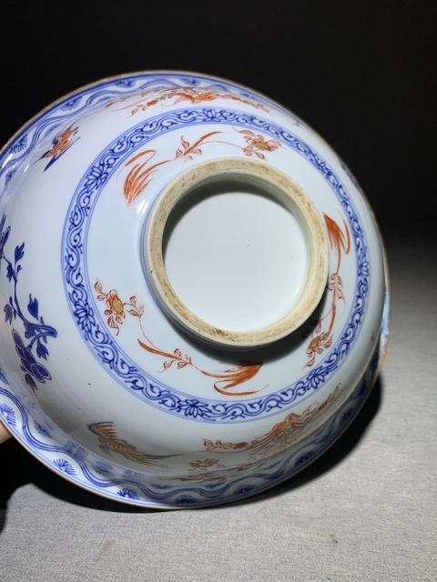 古玩陶瓷日本明治青花礬紅花鳥紋碗真品鑒賞圖
