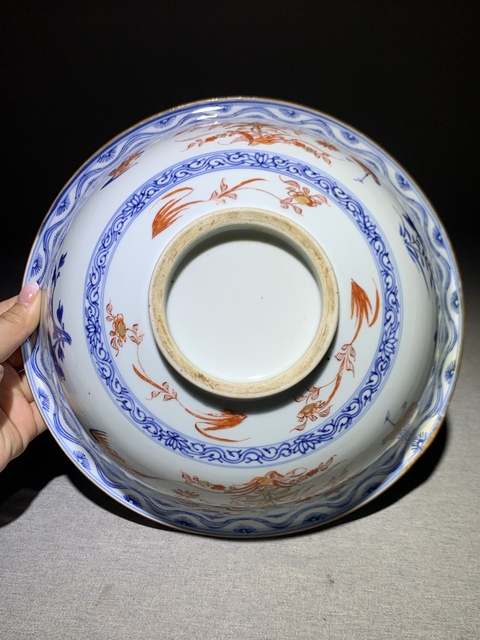 古玩陶瓷日本明治青花礬紅花鳥紋碗真品鑒賞圖
