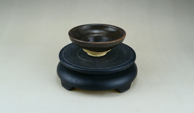 古玩陶瓷宋元·褐釉盞真品鑒賞圖