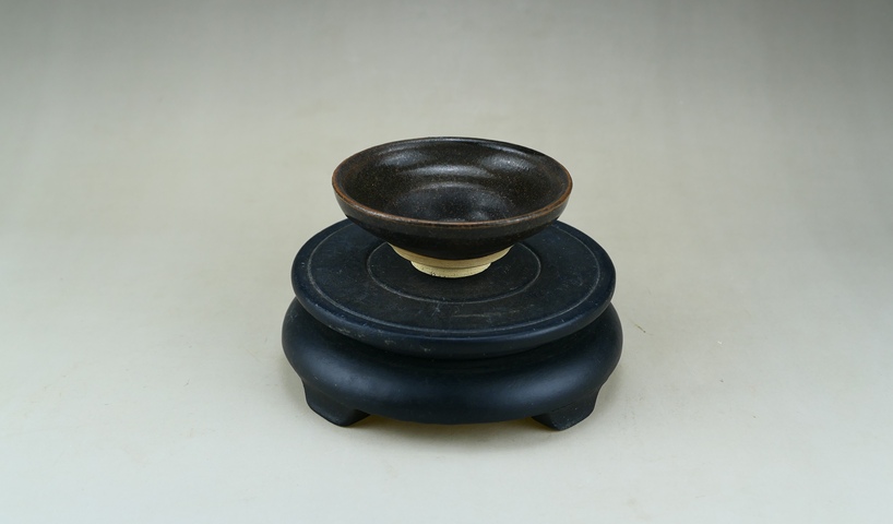 古玩陶瓷宋元·褐釉盞真品鑒賞圖